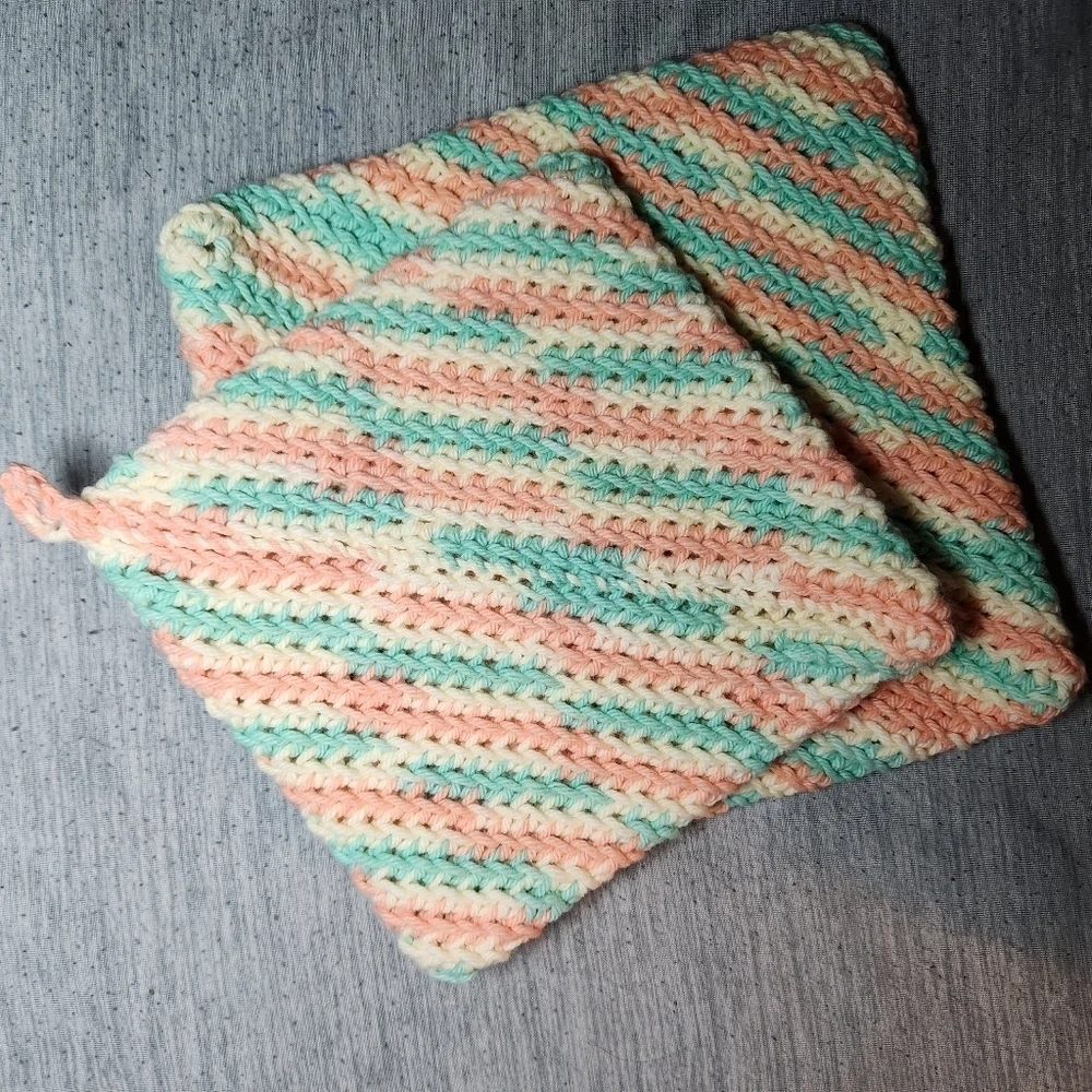 Pot Holders Trivet Hot Pad x2  Handmade Crochet 100% Cotton Peach Mint